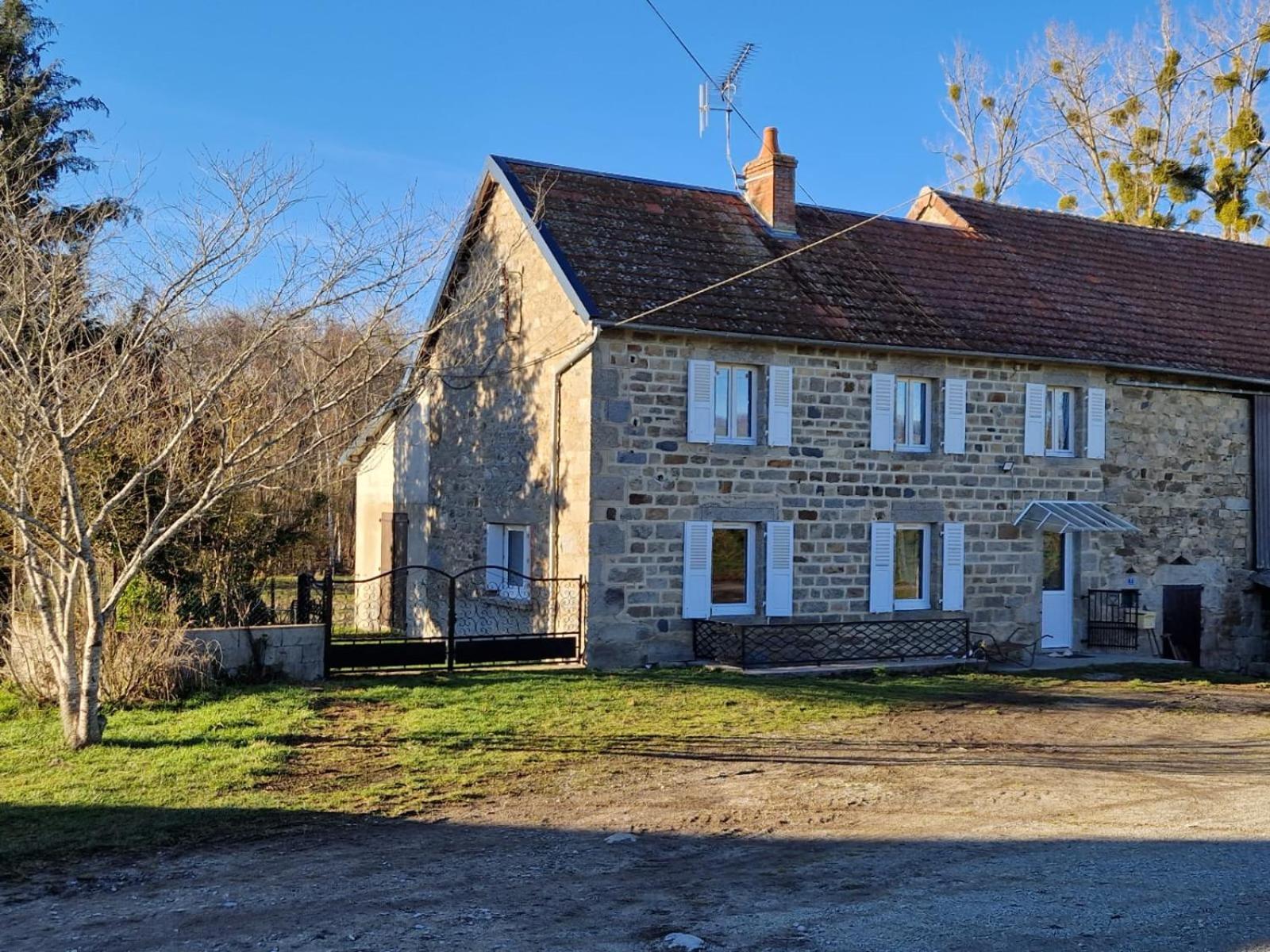 Vila La Campagne Dontreix Exteriér fotografie